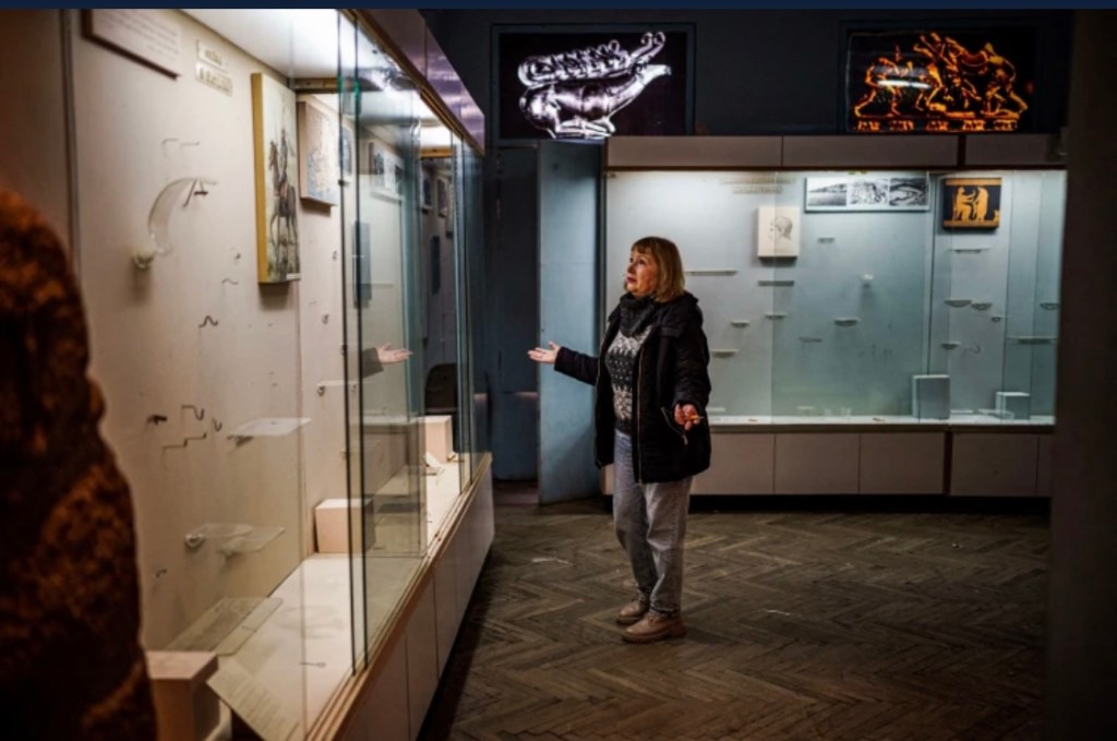 4/7/2023 – ‘Just the way the Nazis did’: Evidence suggests Russians are stealing art from Ukraine on a World War II&nbsp;scale