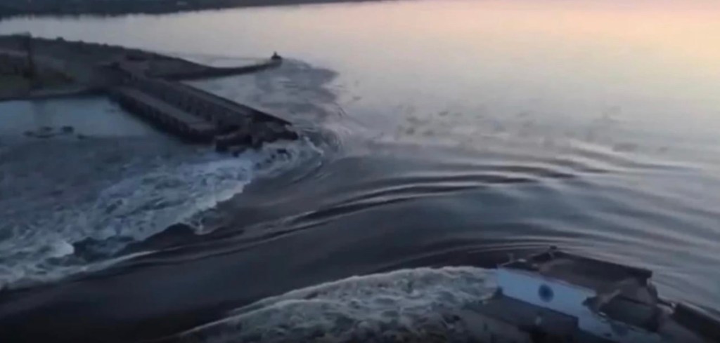 6/8/2023 – 1335 houses are completely under water on the right bank of Kherson&nbsp;region…