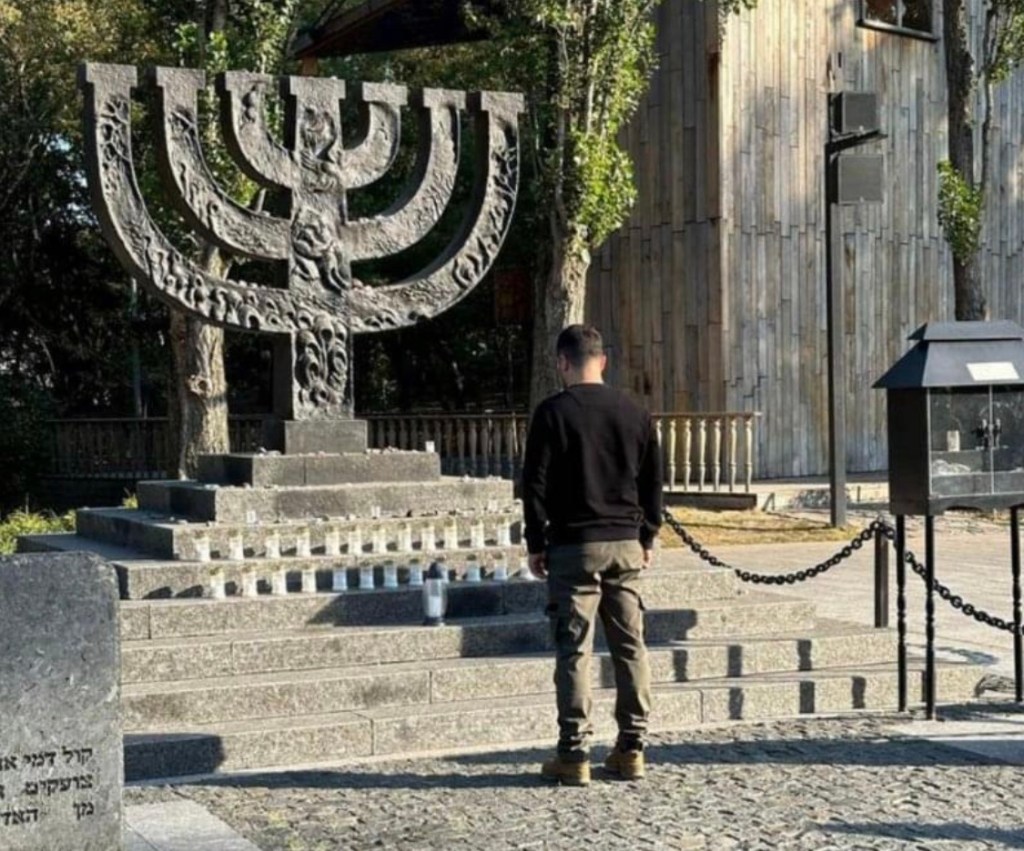 10/2/2023 – President Volodymyr Zelenskyy pays tribute to the victims of the Babi Yar Holocaust&nbsp;massacre