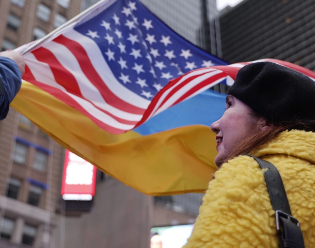 10/6/2023 – Are Americans more supportive of Ukraine than Congress&nbsp;is?