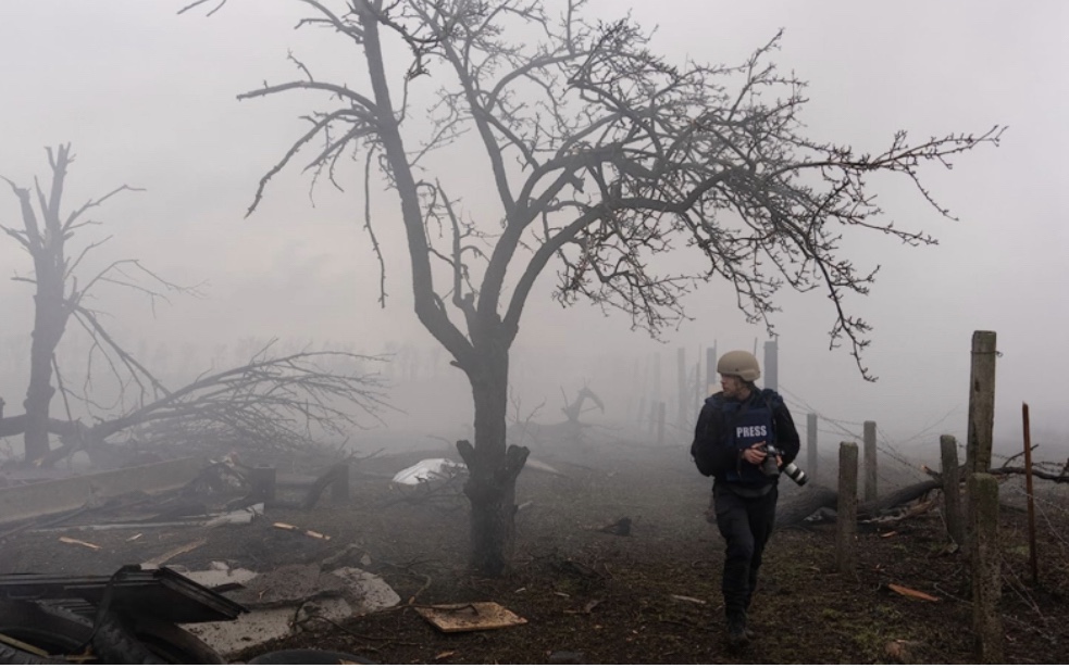 11/20/2023 – “20 Days In Mariupol”: a leading contender at the Cinema Eye&nbsp;Awards