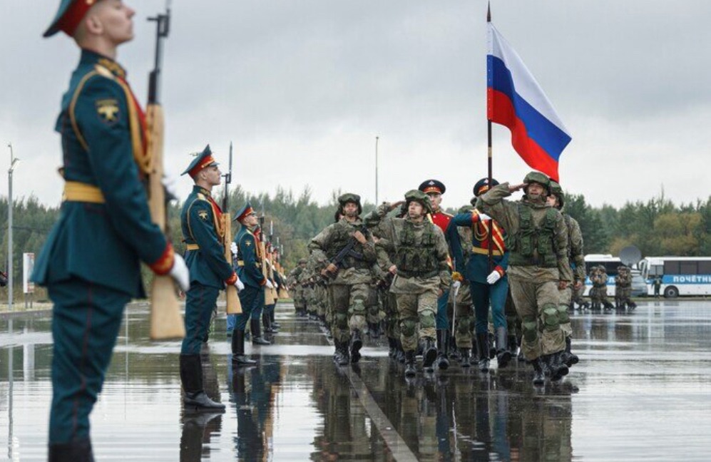 4/30/2024 – Pro-Russian military instructors bring rifles to Belarus schools to prepare children for war against&nbsp;EU