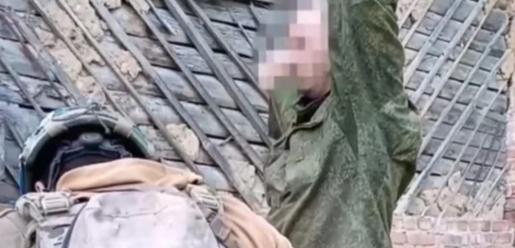 6/6/2024 — Russian soldier captured by Ukrainian border guards in&nbsp;Vovchansk