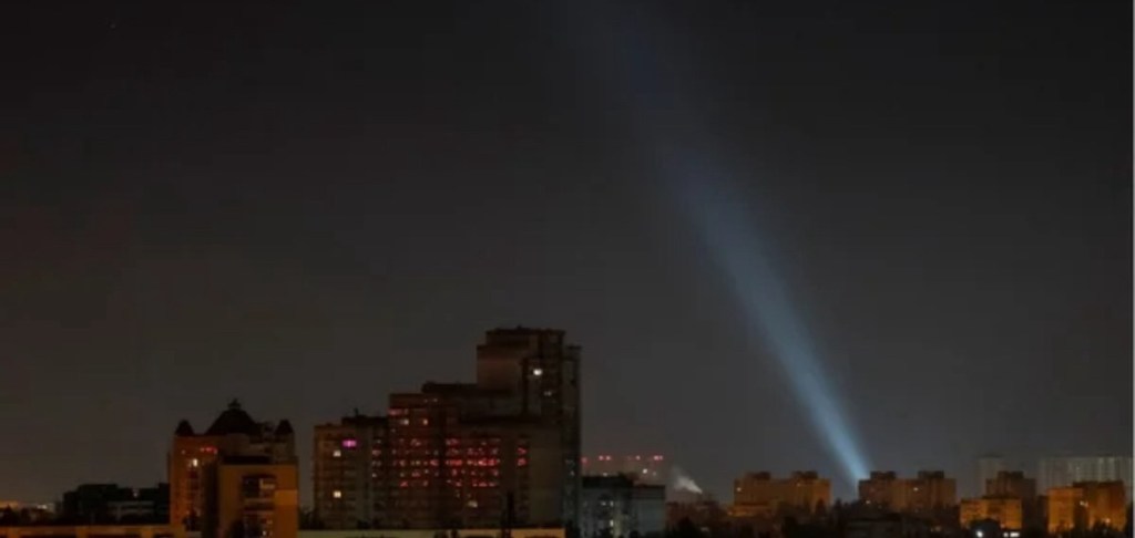 11/10/2024 — Ukrainian forces take down 62 Russian drones in record night attack