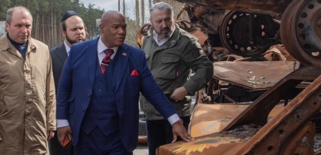 4/1/2025 — Ukraine asks for weapons, not handouts — Trump’s ‘spiritual adviser’