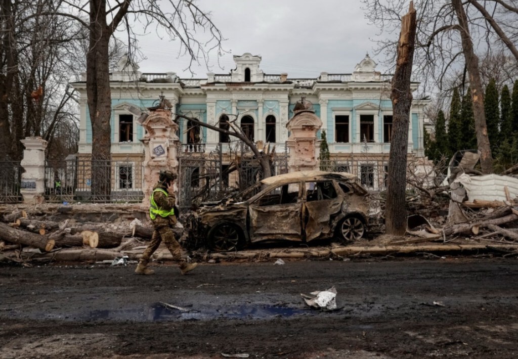 4/16/2025 — Russian missile strikes on Ukrainian civilians cast shadow over peace talks
