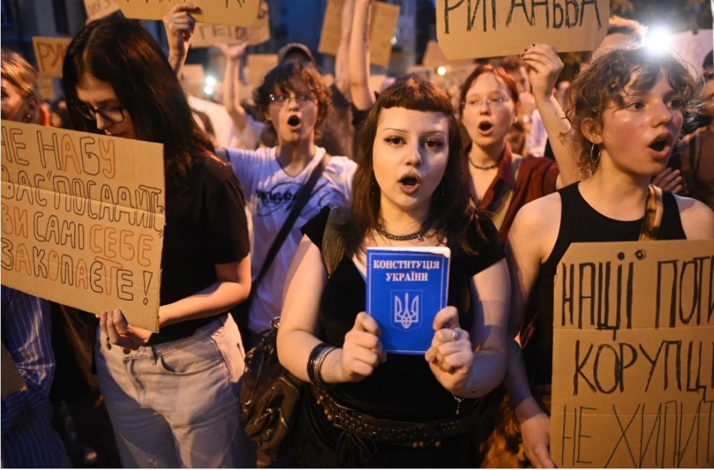 7/23/2025 — The Day Democracy Died: Zelensky Signs Anti-Corruption Death Warrant as Russian Saboteurs Breach&nbsp;Pokrovsk